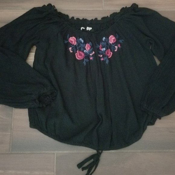Hollister Tops - women's HOLLISTER off the shoulder TOP black EMBROIDERED FLOWERS size SMALL